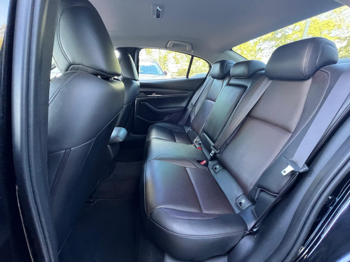 Mazda 3 2.0 e-SkyActiv-G M Hybrid 122 Luxury — foto 14