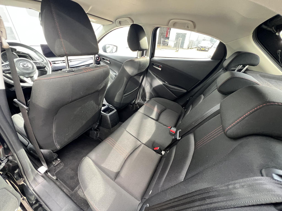 Mazda 2 1.5 e-SkyActiv-G 90 Homura — foto 15