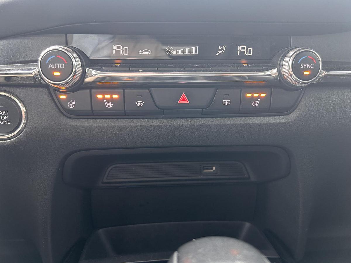 Mazda CX-30 2.0 e-SkyActiv-X M Hybrid Luxury — foto 16