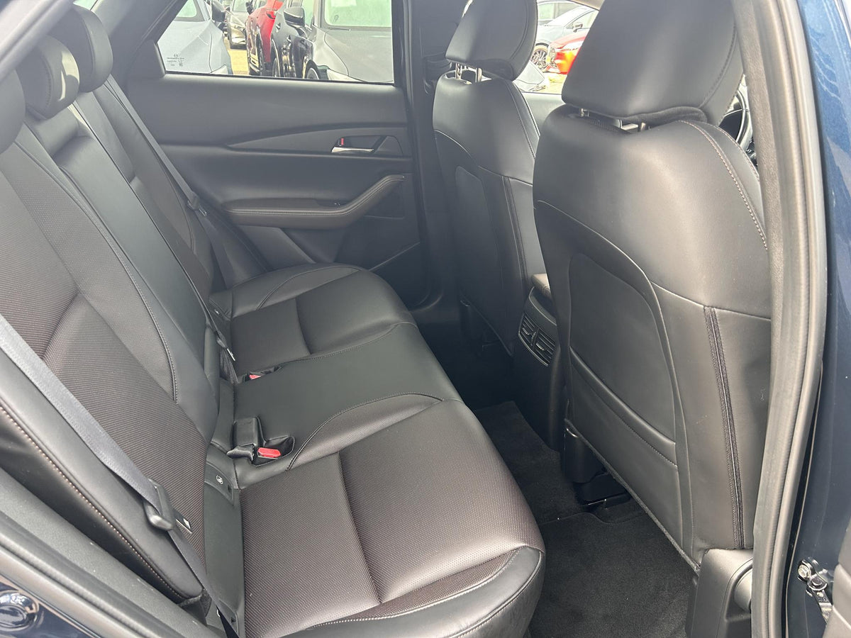 Mazda CX-30 2.0 e-SkyActiv-X M Hybrid Luxury — foto 14