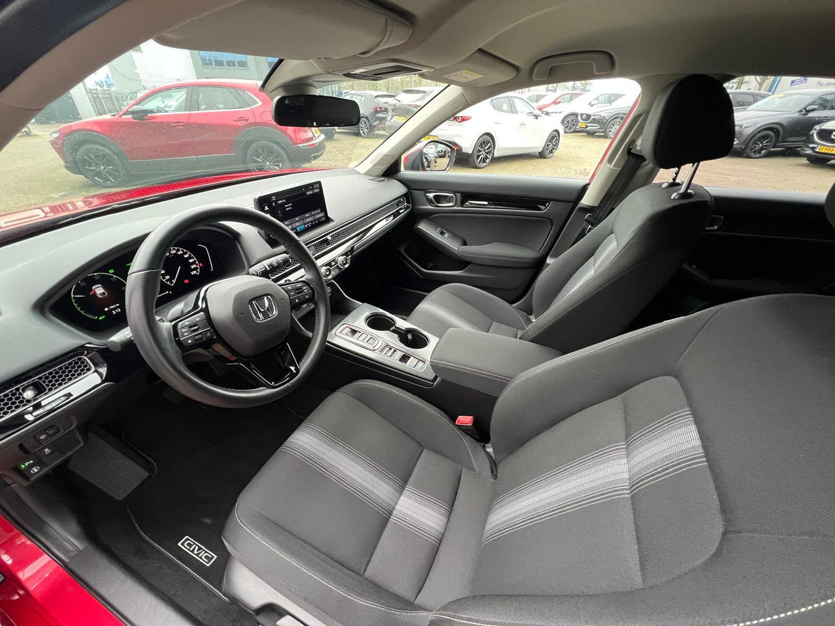 Honda Civic 2.0 e:HEV Elegance — foto 8