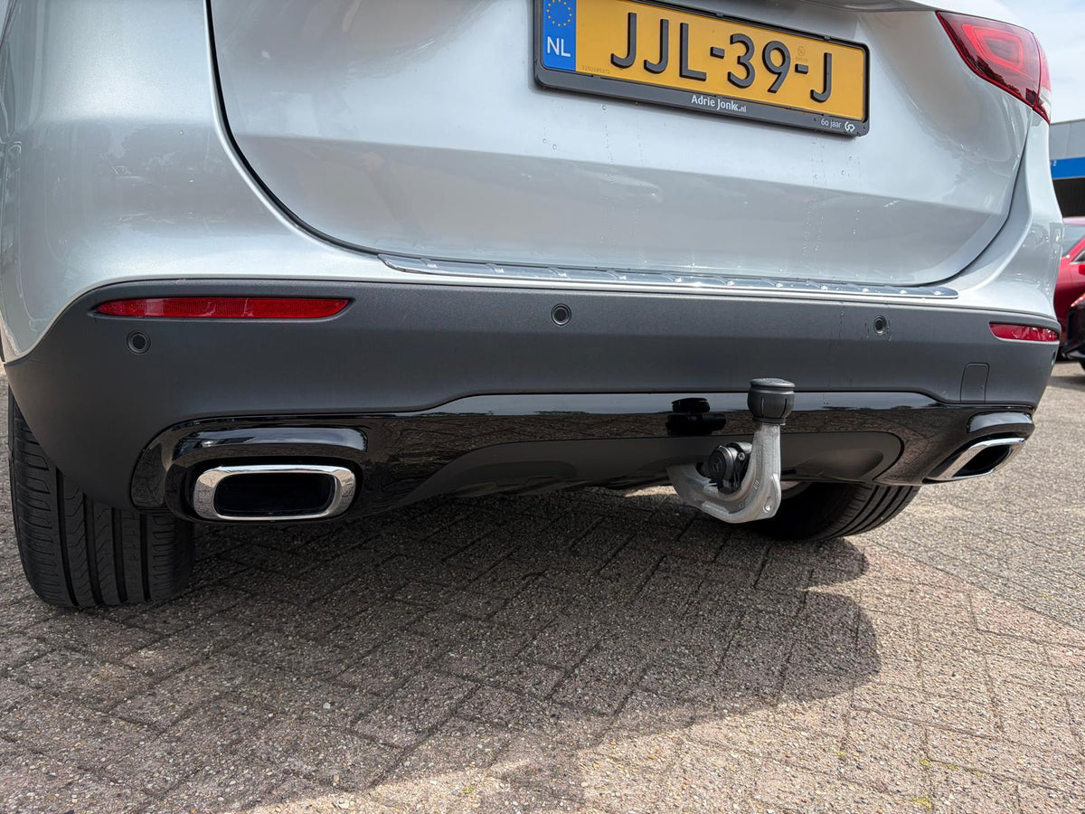 Mercedes-Benz GLA 250 e AMG Line — foto 10