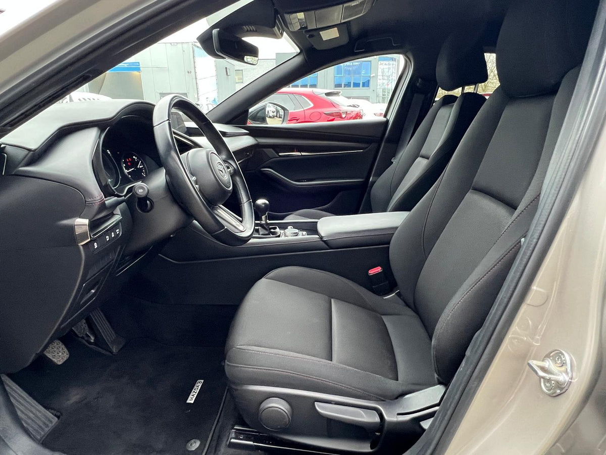 Mazda 3 2.0 e-SkyActiv-G M Hybrid 150 Homura — foto 10