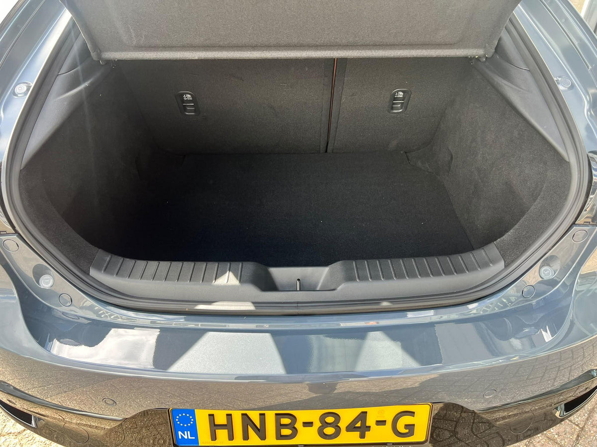 Mazda 3 2.0 e-SkyActiv-G M Hybrid 150 Nagisa — foto 10