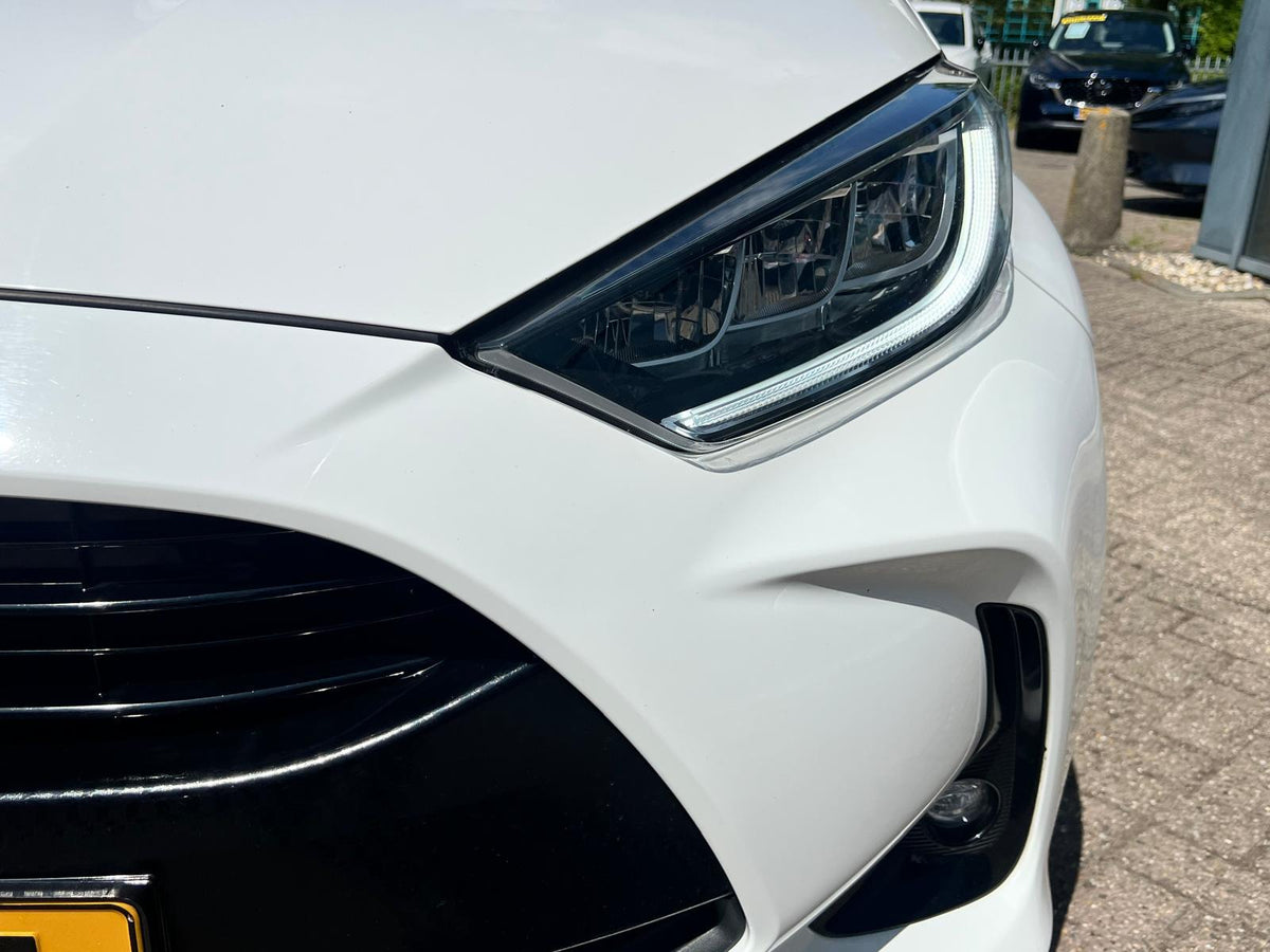 Toyota Yaris 1.5 Hybrid Dynamic AUTOMAAT — foto 11