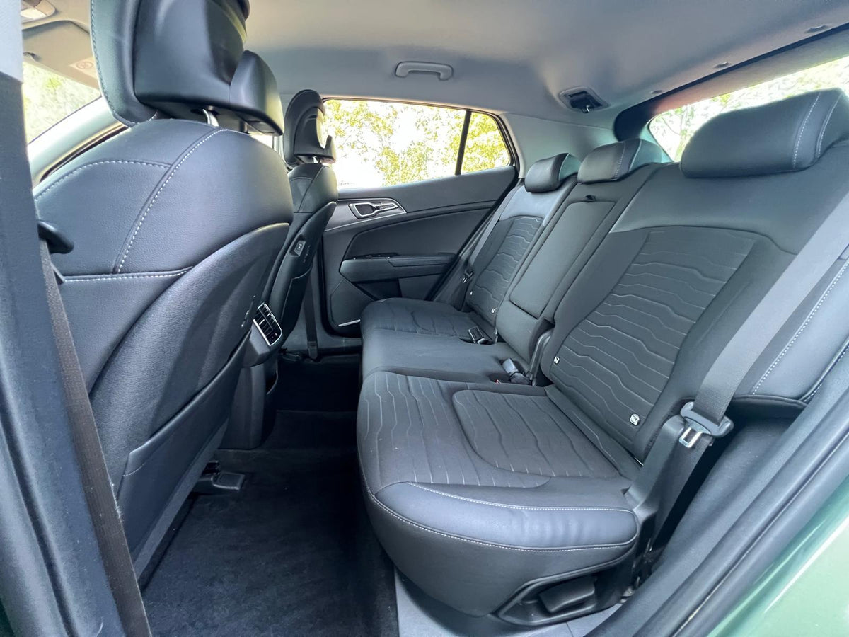 Kia Sportage 1.6 T-GDi Plug-in Hybrid AWD DynamicLine — foto 11