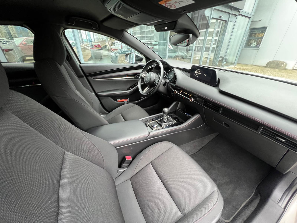 Mazda 3 2.0 e-SkyActiv-G M Hybrid 150 Homura — foto 11