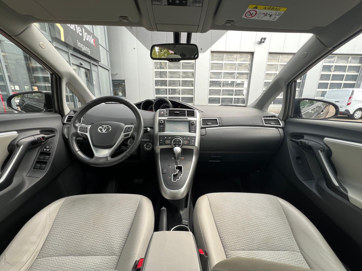 Toyota Verso 1.8 VVT-i Dynamic Business Top 5 editie — foto 11