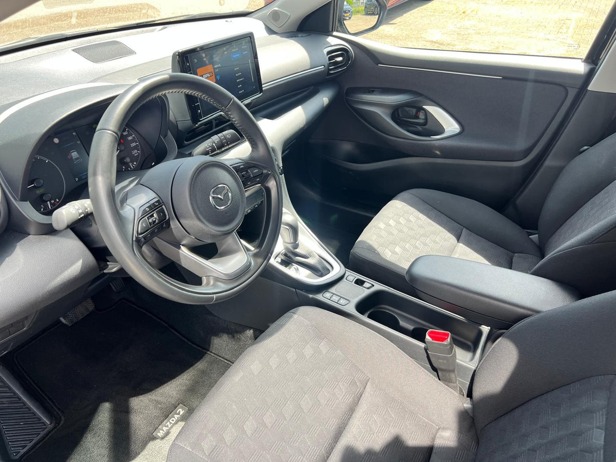 Mazda 2 Hybrid 1.5 Centre-line AUTOMAAT — foto 14