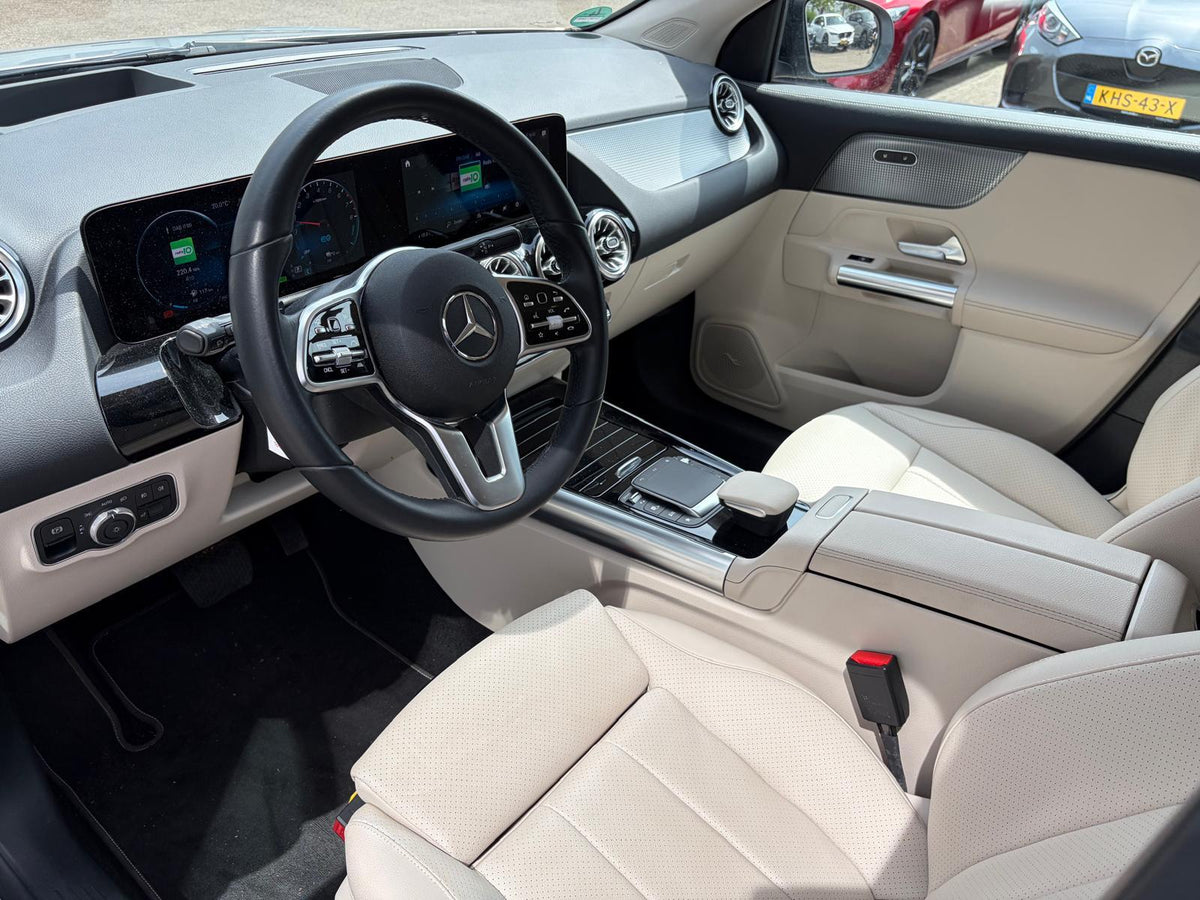 Mercedes-Benz GLA 250 e AMG Line AUTOMAAT — foto 14