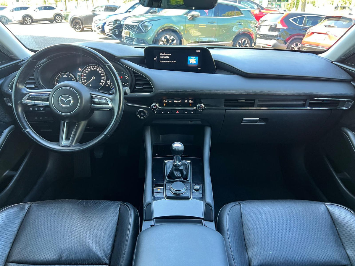 Mazda 3 2.0 e-SkyActiv-G M Hybrid 122 Luxury — foto 15