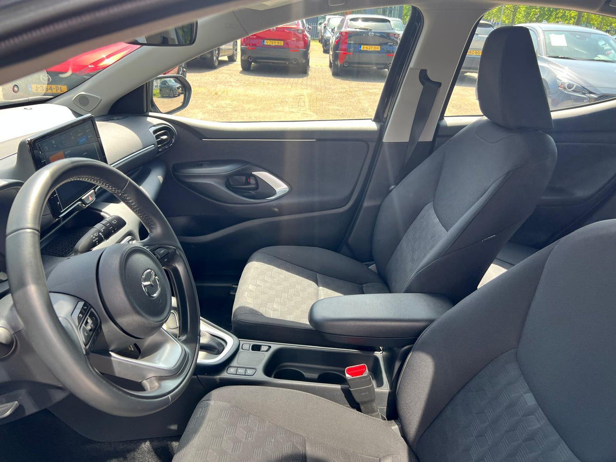 Mazda 2 Hybrid 1.5 Centre-line AUTOMAAT — foto 15