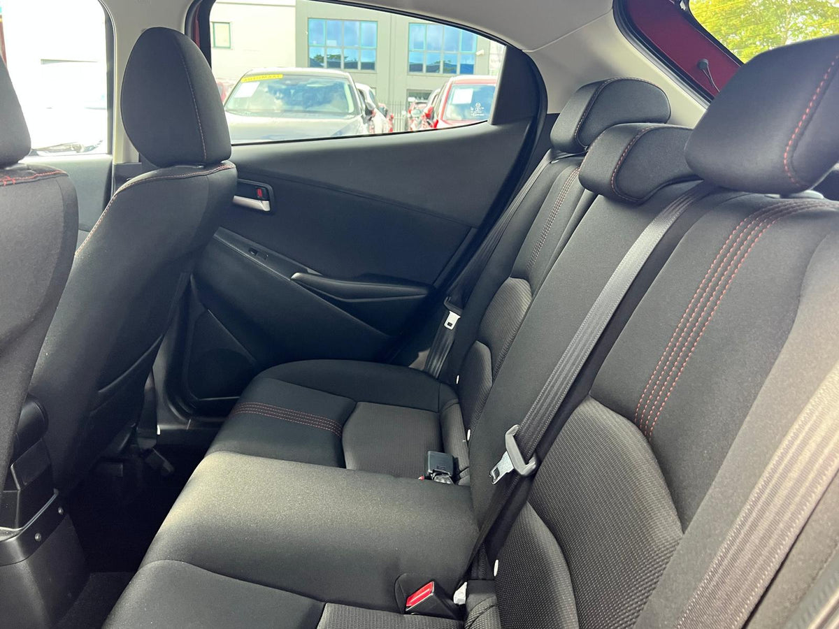 Mazda 2 1.5 e-SkyActiv-G 90 Homura — foto 15
