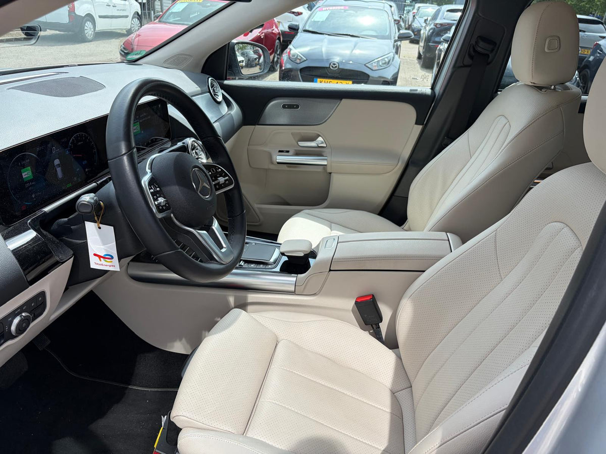 Mercedes-Benz GLA 250 e AMG Line AUTOMAAT — foto 16