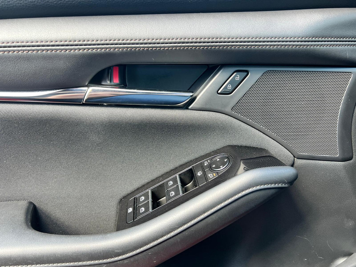 Mazda 3 2.0 e-SkyActiv-G M Hybrid 122 Comfort — foto 16