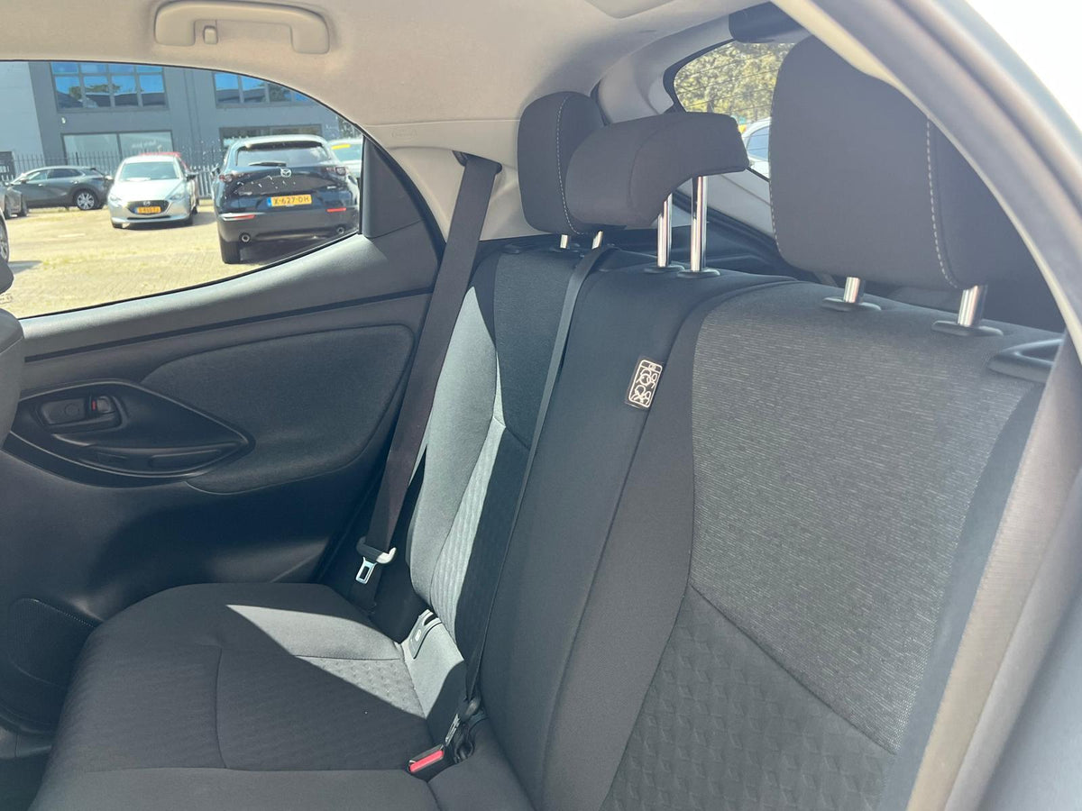 Toyota Yaris 1.5 Hybrid Dynamic AUTOMAAT — foto 16