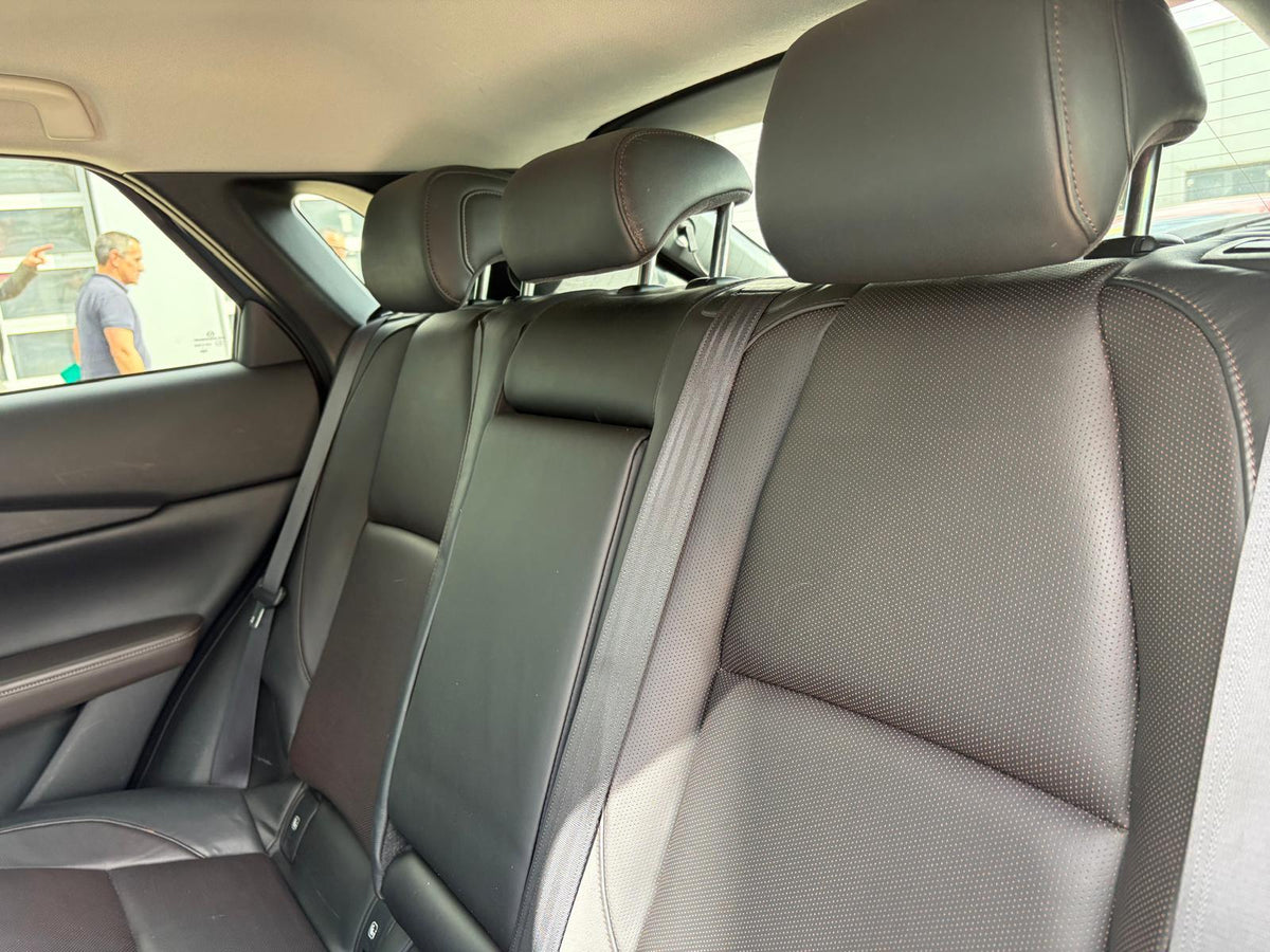 Mazda CX-30 2.0 e-SkyActiv-X M Hybrid Luxury — foto 16