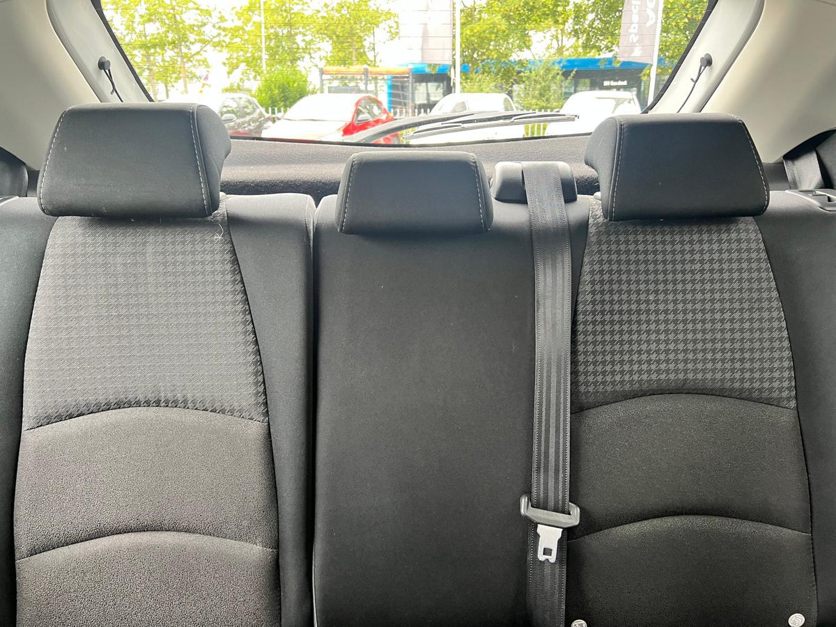 Mazda 2 1.5 Skyactiv-G Dynamic — foto 17