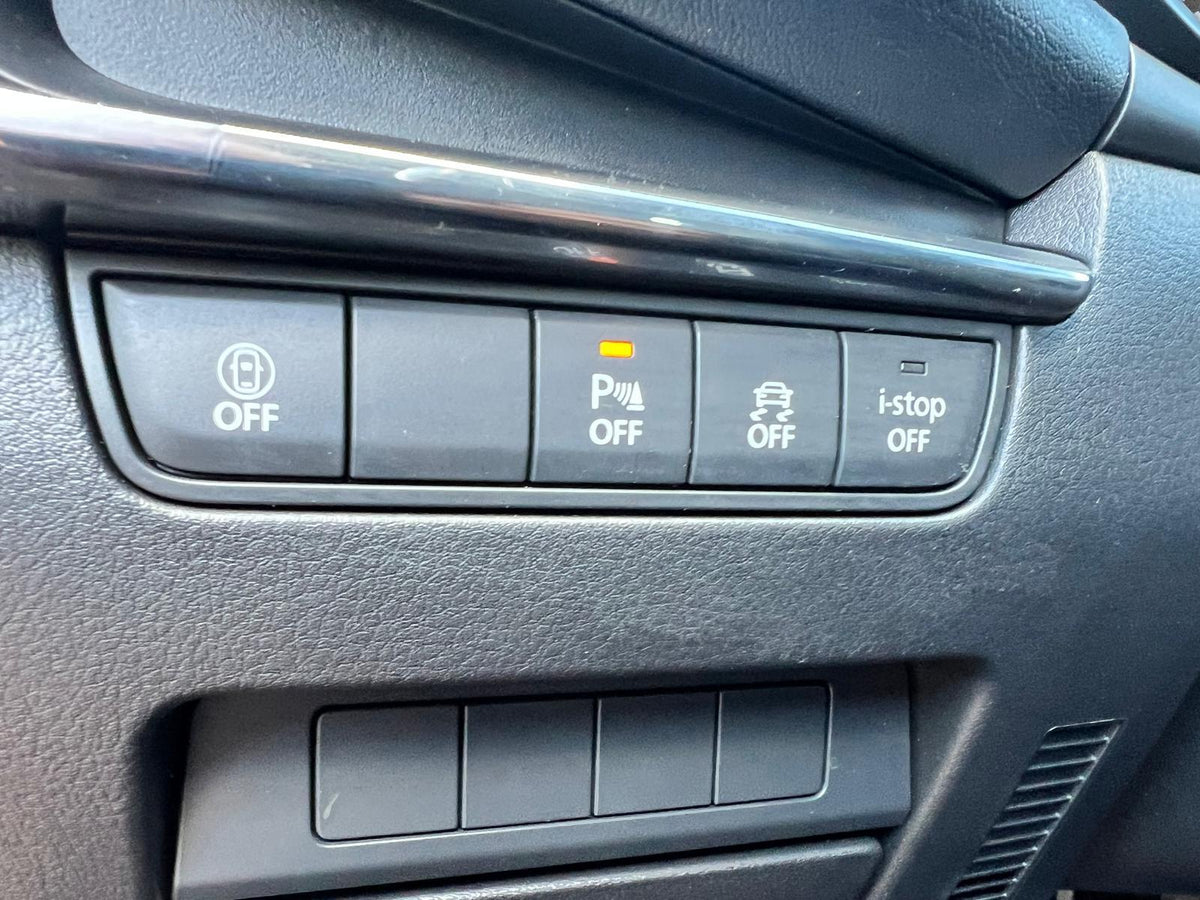 Mazda 3 2.0 e-SkyActiv-G M Hybrid 122 Comfort — foto 17