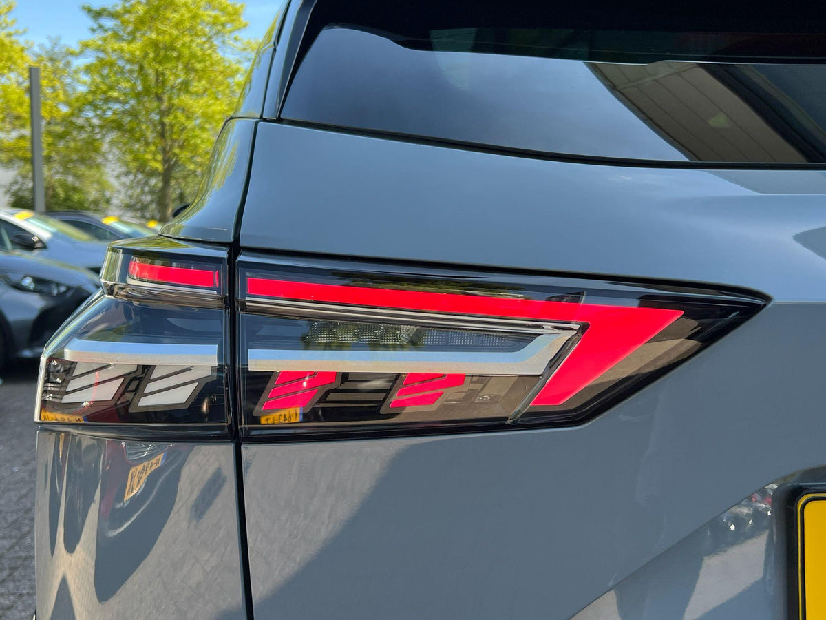 Nissan QASHQAI Tekna Plus — foto 17