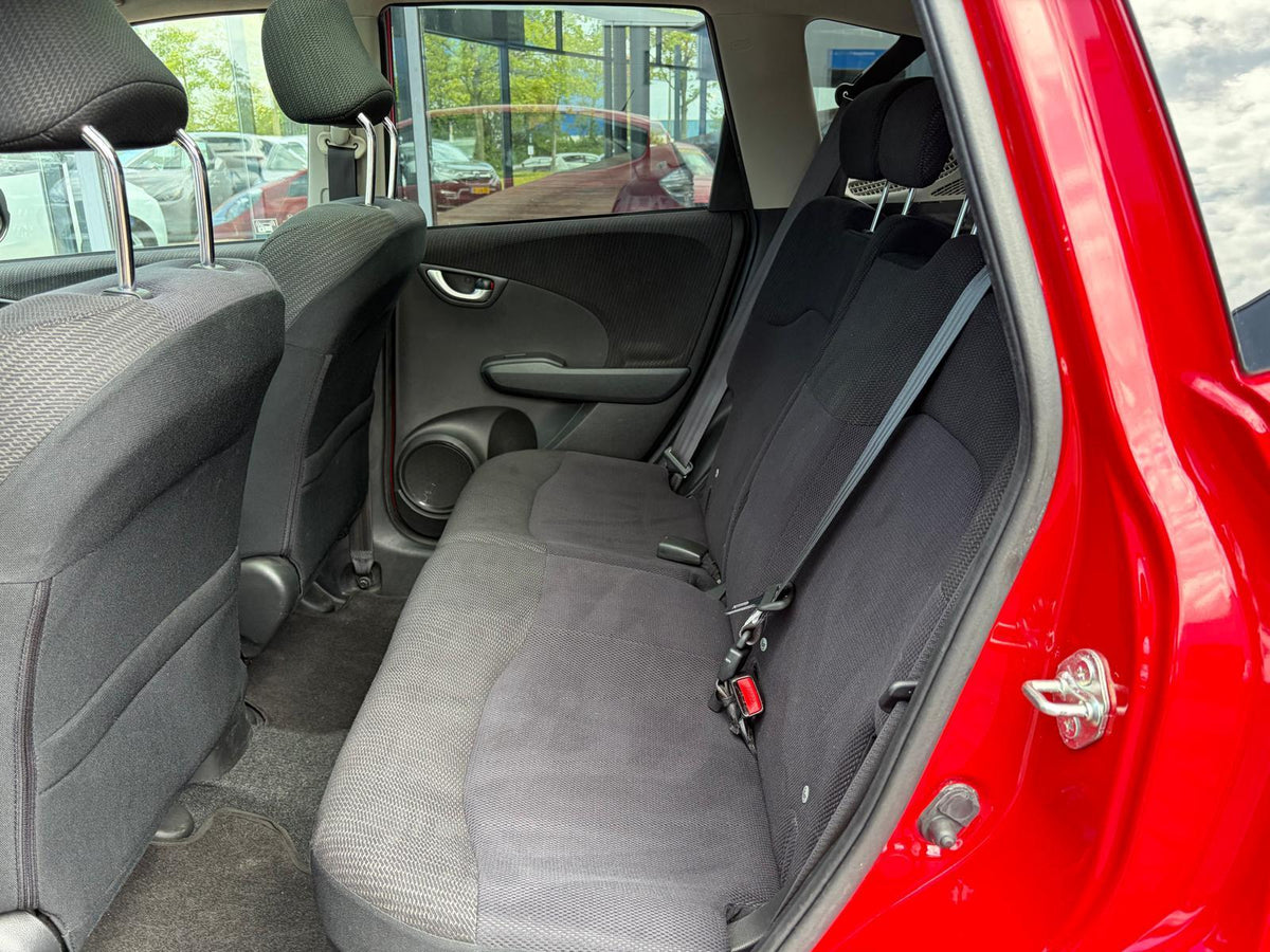 Honda Jazz 1.4 Hybrid Business Mode + — foto 17