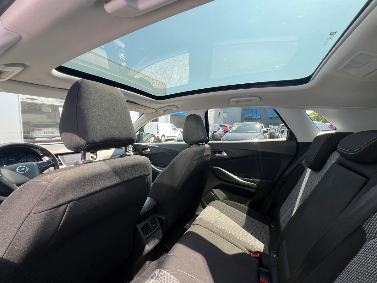 Opel Grandland X 1.2 Turbo Online Edition — foto 17