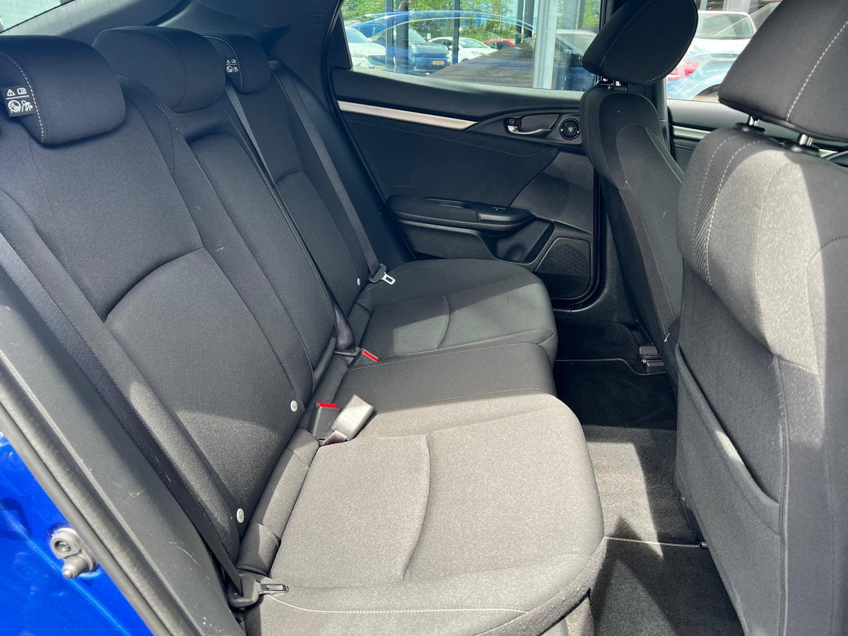 Honda Civic 1.0 i-VTEC Elegance — foto 17