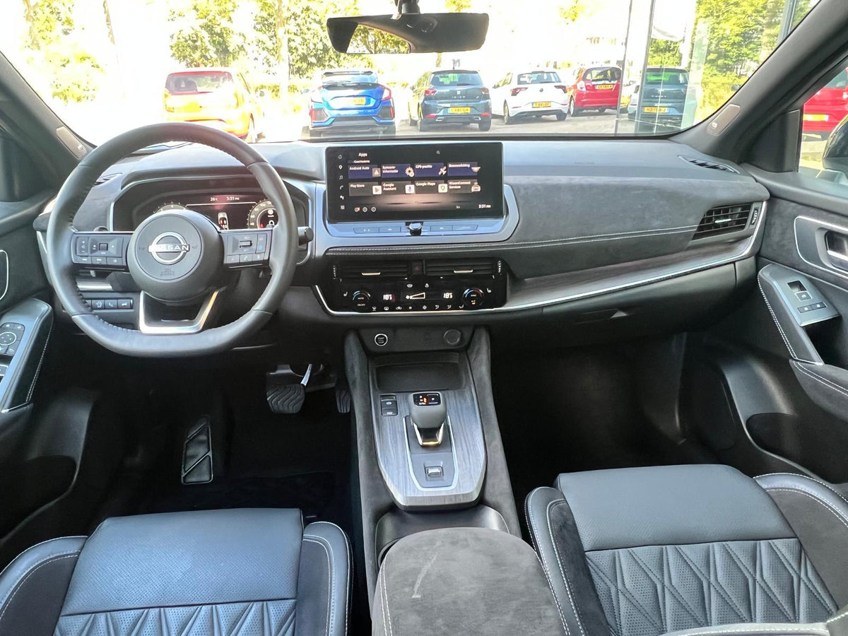 Nissan QASHQAI 1.3 MHEV Xtronic Tekna Plus — foto 18