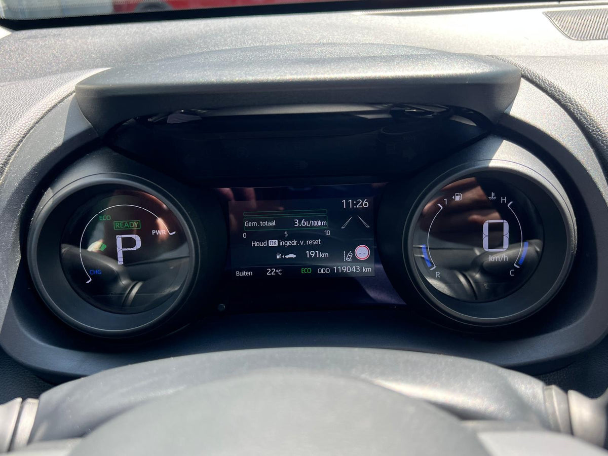 Toyota Yaris 1.5 Hybrid Dynamic AUTOMAAT — foto 19