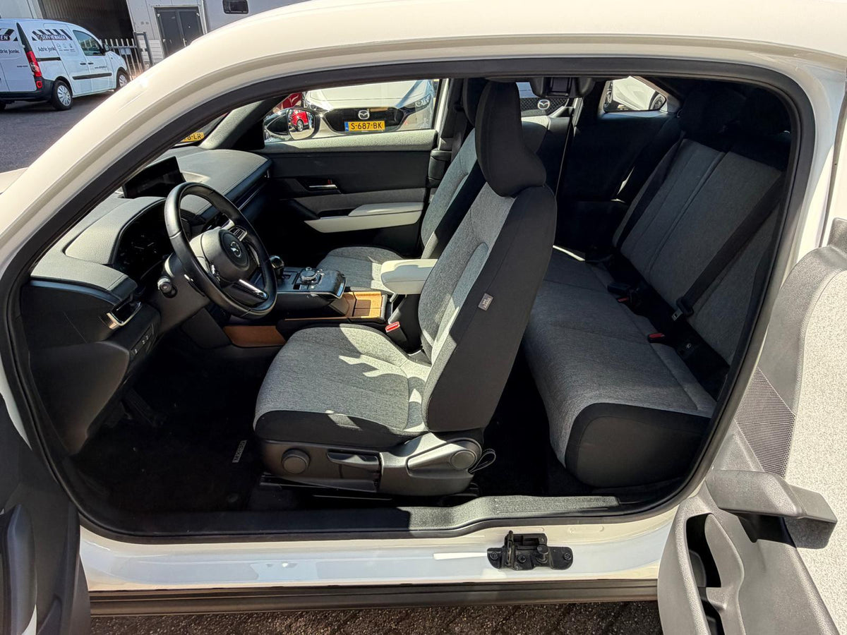 Mazda MX-30 e-SkyActiv EV 145 Prime-line 36 kWh AUTOMAAT — foto 19