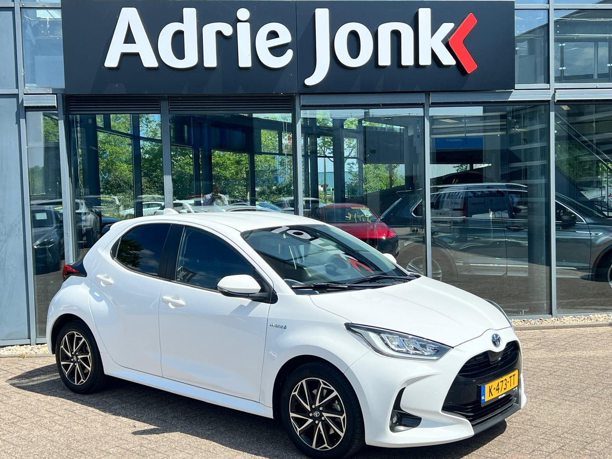 Toyota Yaris 1.5 Hybrid Dynamic AUTOMAAT — foto 1