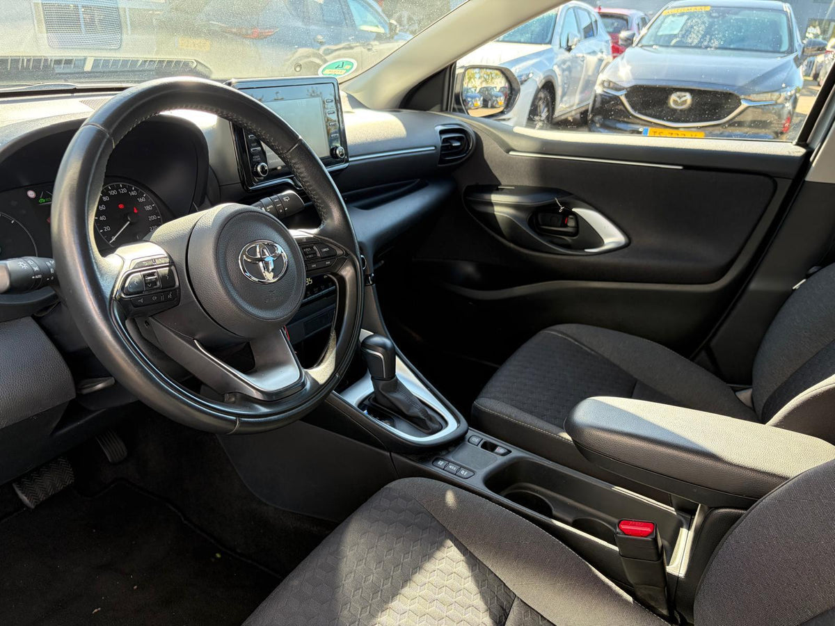 Toyota Yaris 1.5 Hybrid Active — foto 9