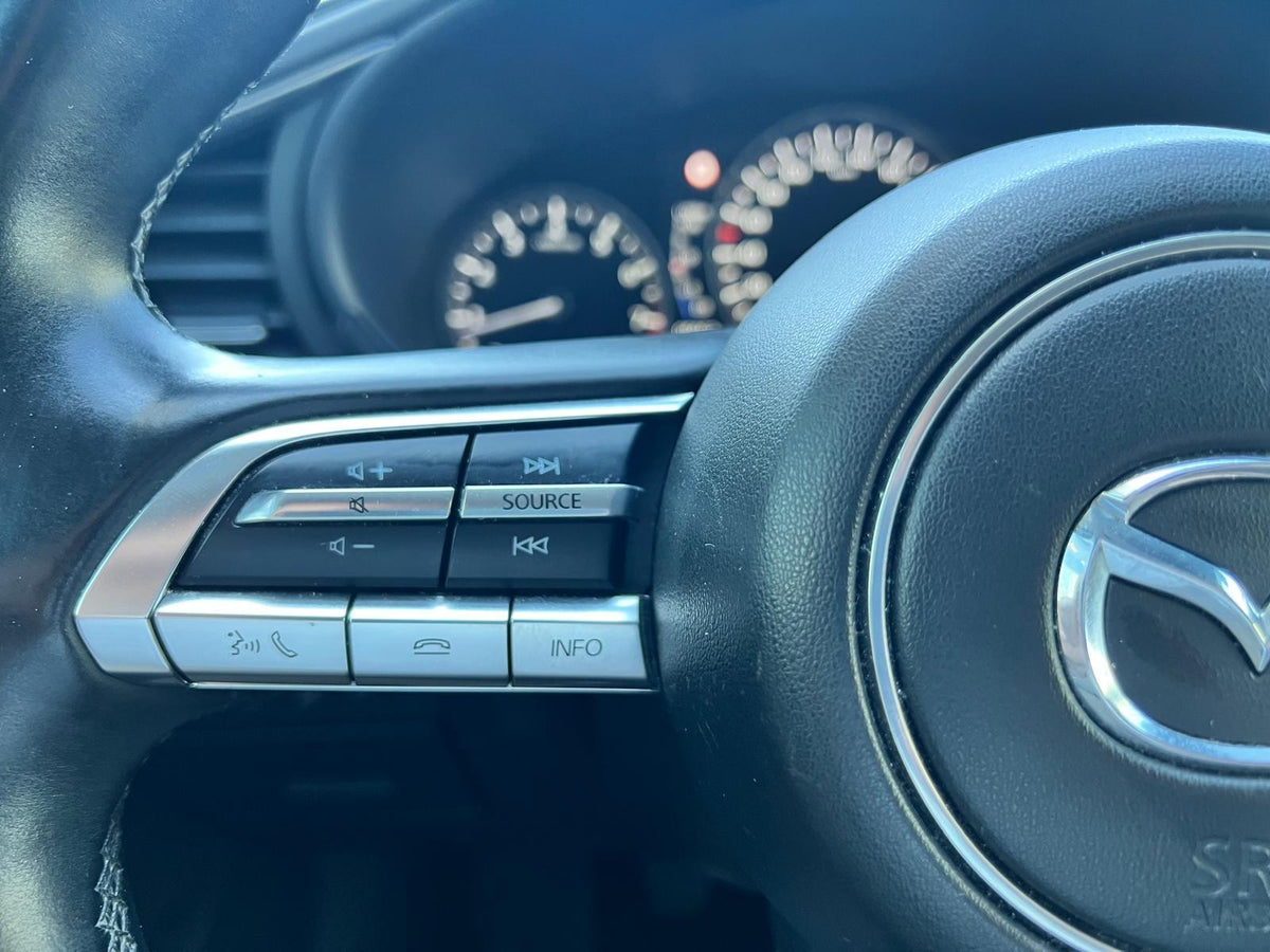 Mazda 3 2.0 e-SkyActiv-G M Hybrid 122 Luxury — foto 20