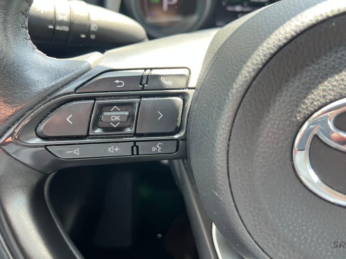 Toyota Yaris 1.5 Hybrid Dynamic AUTOMAAT — foto 20
