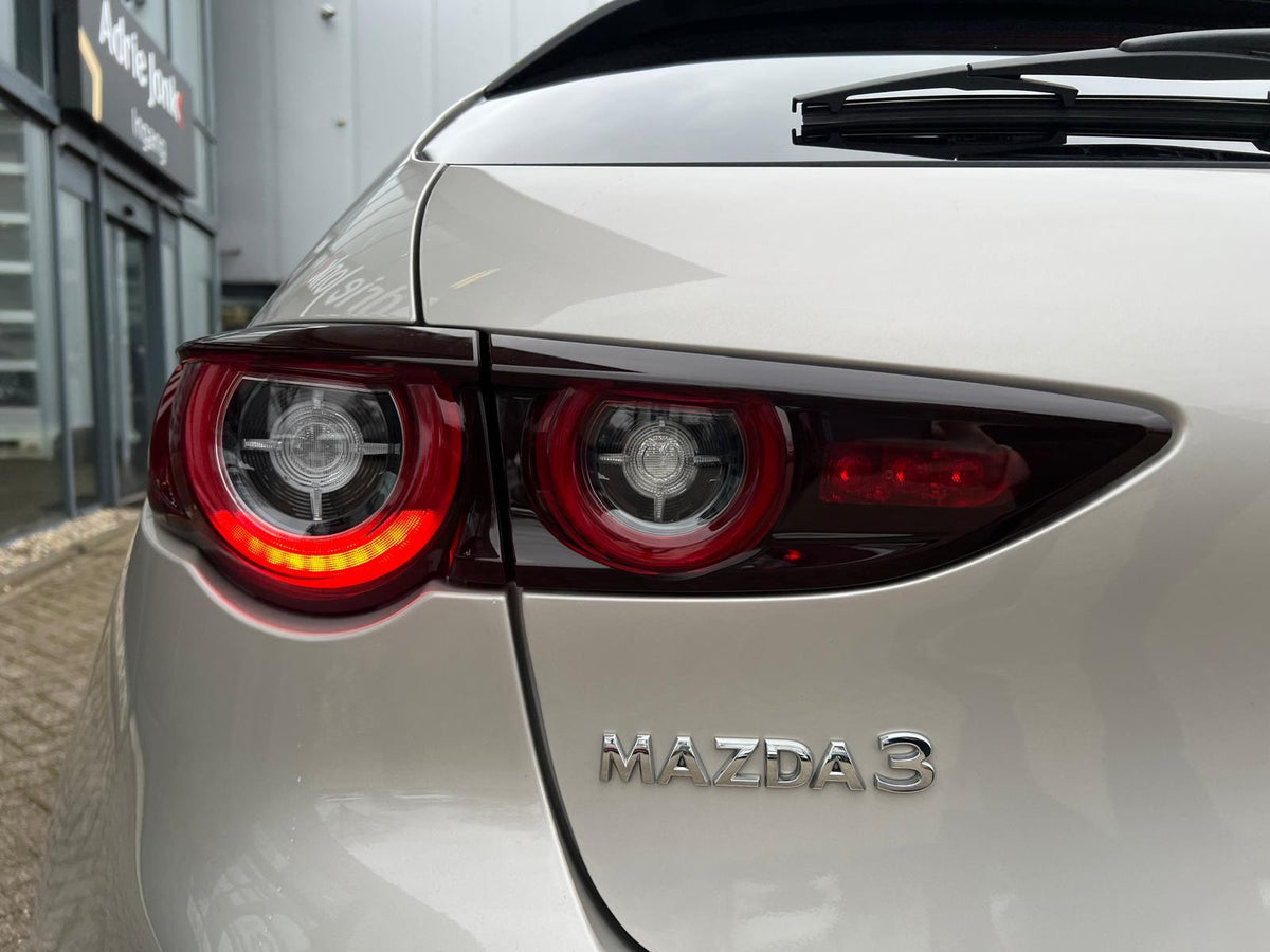 Mazda 3 2.0 e-SkyActiv-G M Hybrid 150 Homura — foto 21