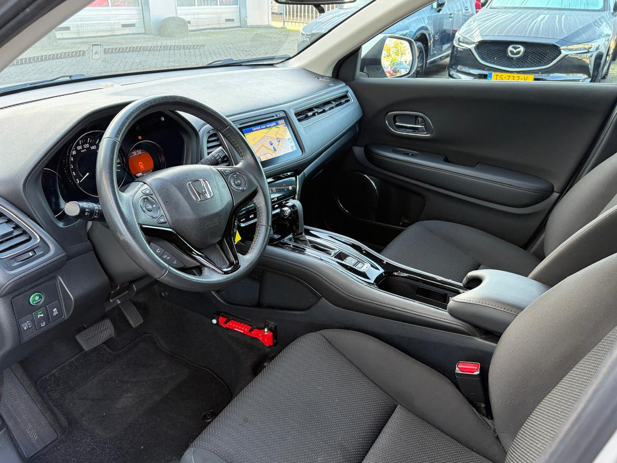 Honda HR-V 1.5 i-VTEC Elegance — foto 12