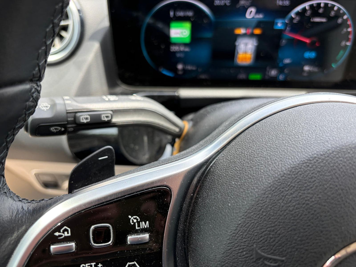 Mercedes-Benz GLA 250 e AMG Line — foto 23