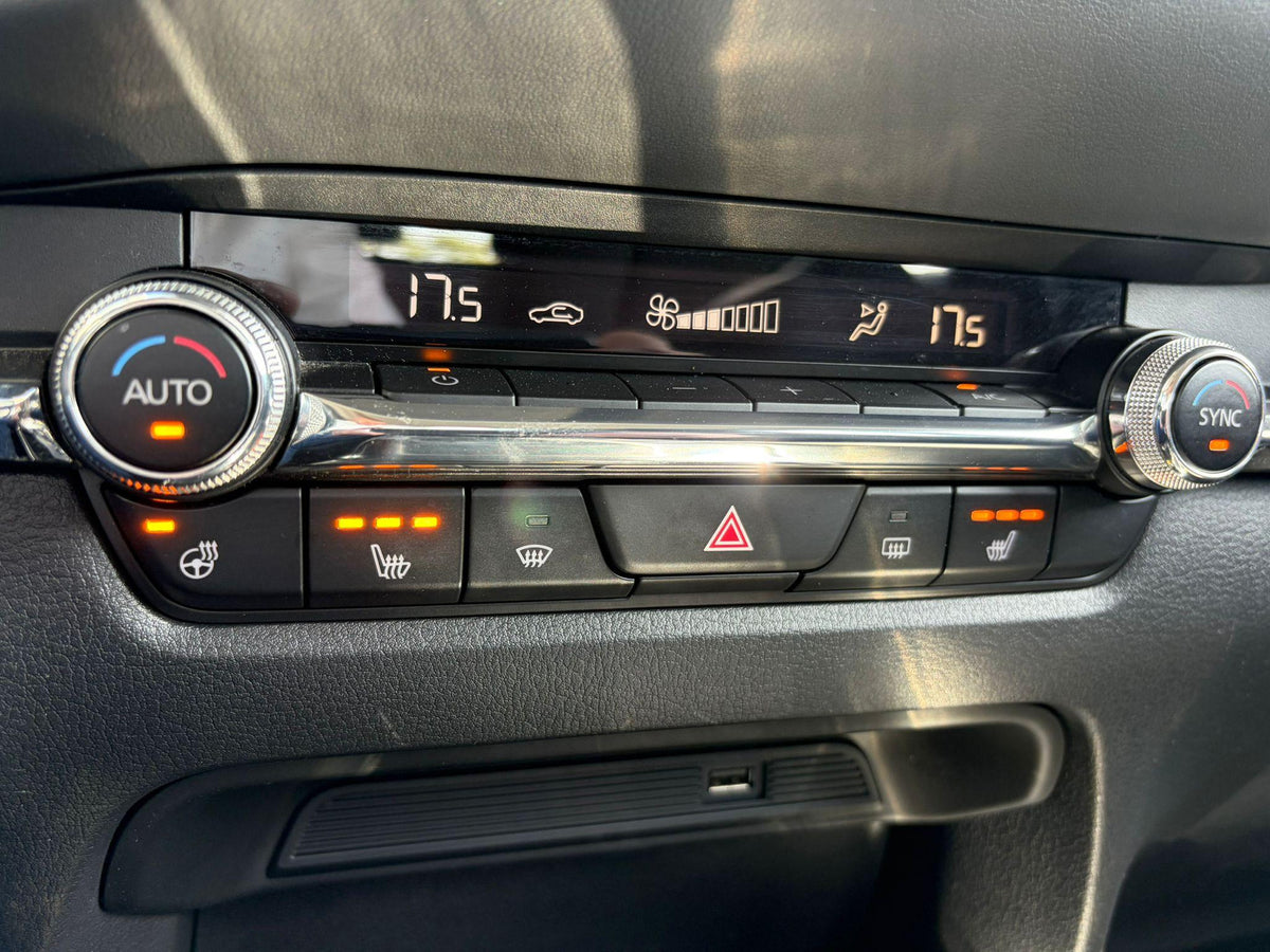 Mazda CX-30 2.0 e-SkyActiv-X M Hybrid Comfort — foto 23