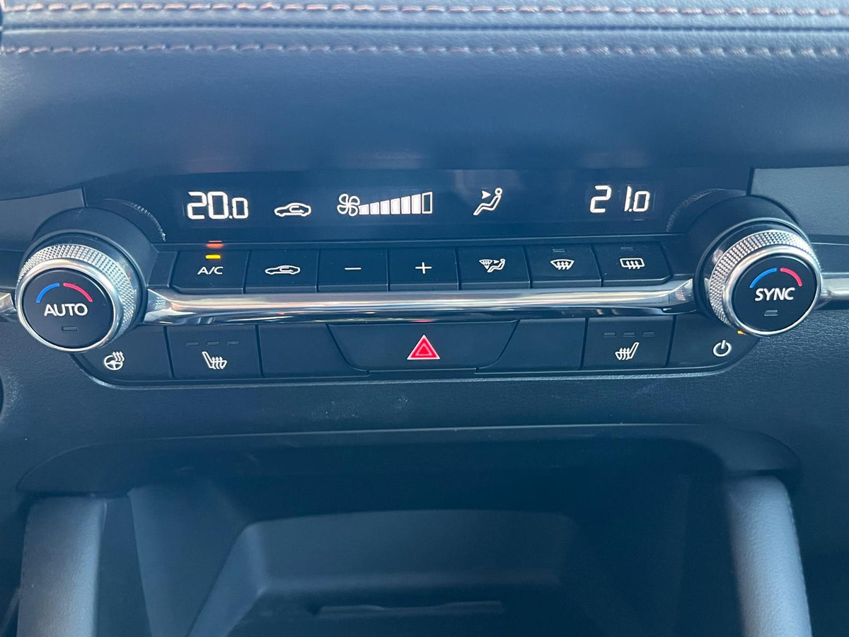 Mazda 3 2.5 e-SkyActiv-G M Hybrid 140 Centre-line — foto 24