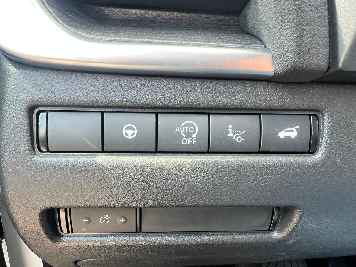Nissan QASHQAI 1.3 MHEV Xtronic Tekna Plus — foto 24