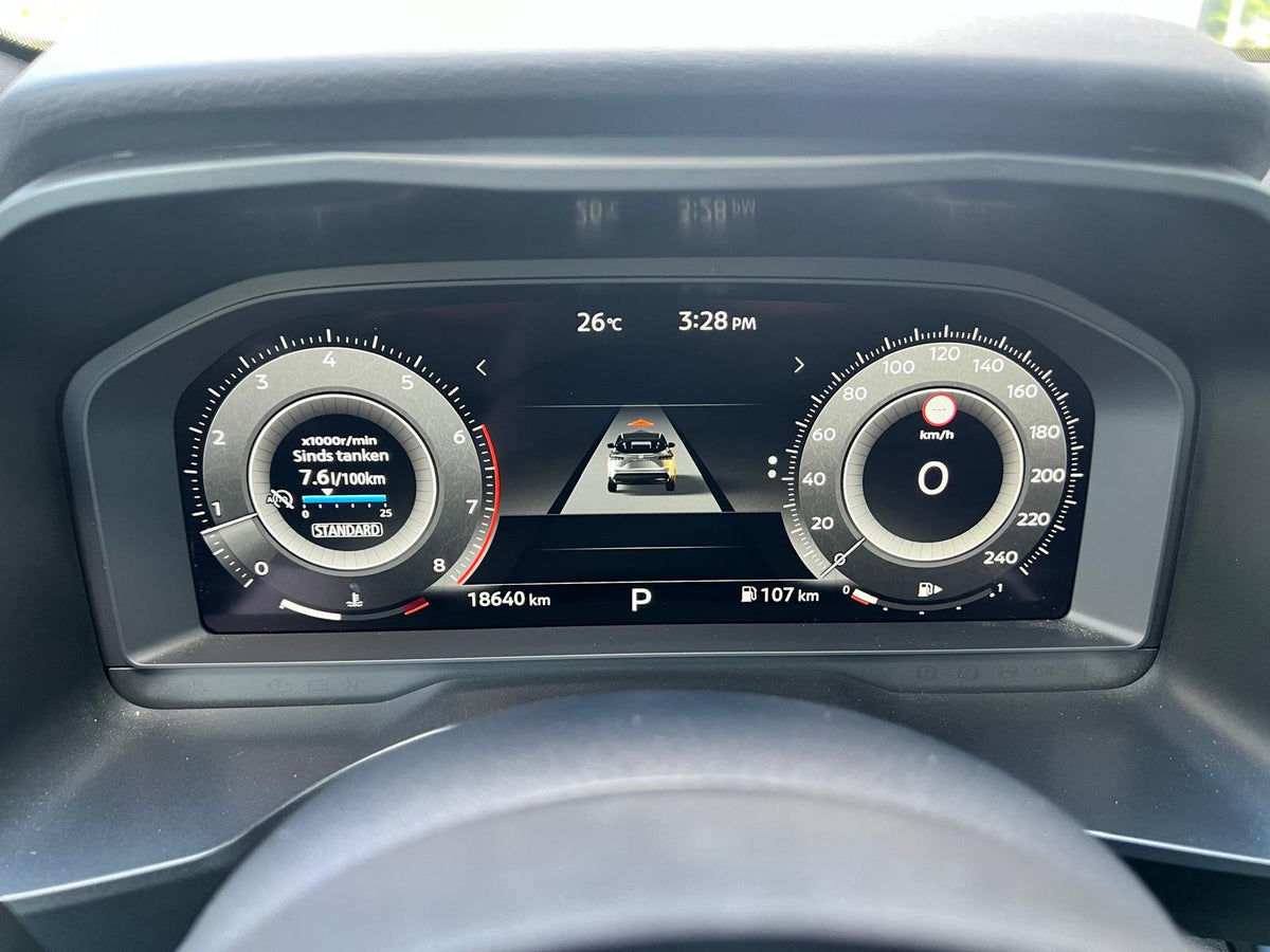 Nissan QASHQAI 1.3 MHEV Xtronic Tekna Plus — foto 25