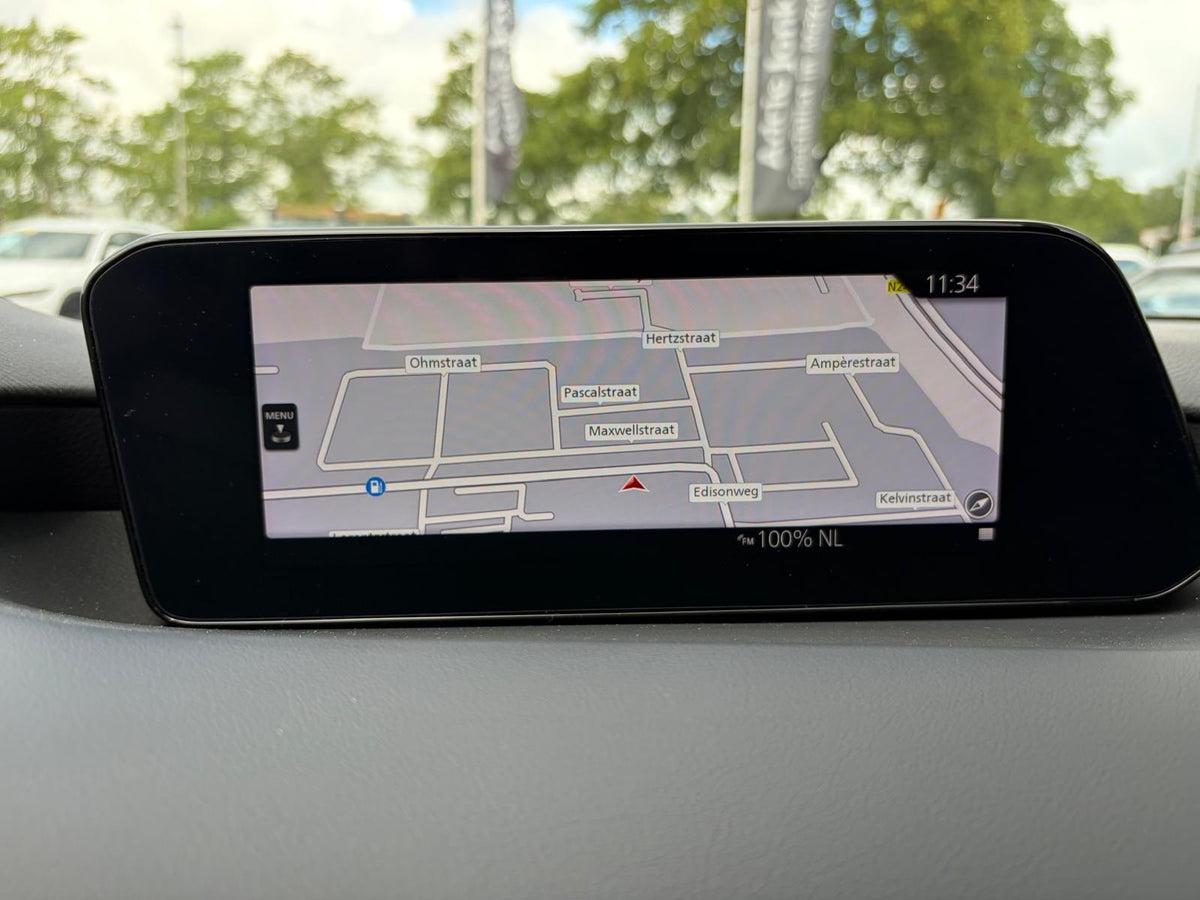 Mazda 3 2.0 e-SkyActiv-G M Hybrid Luxury TREKHAAK — foto 26