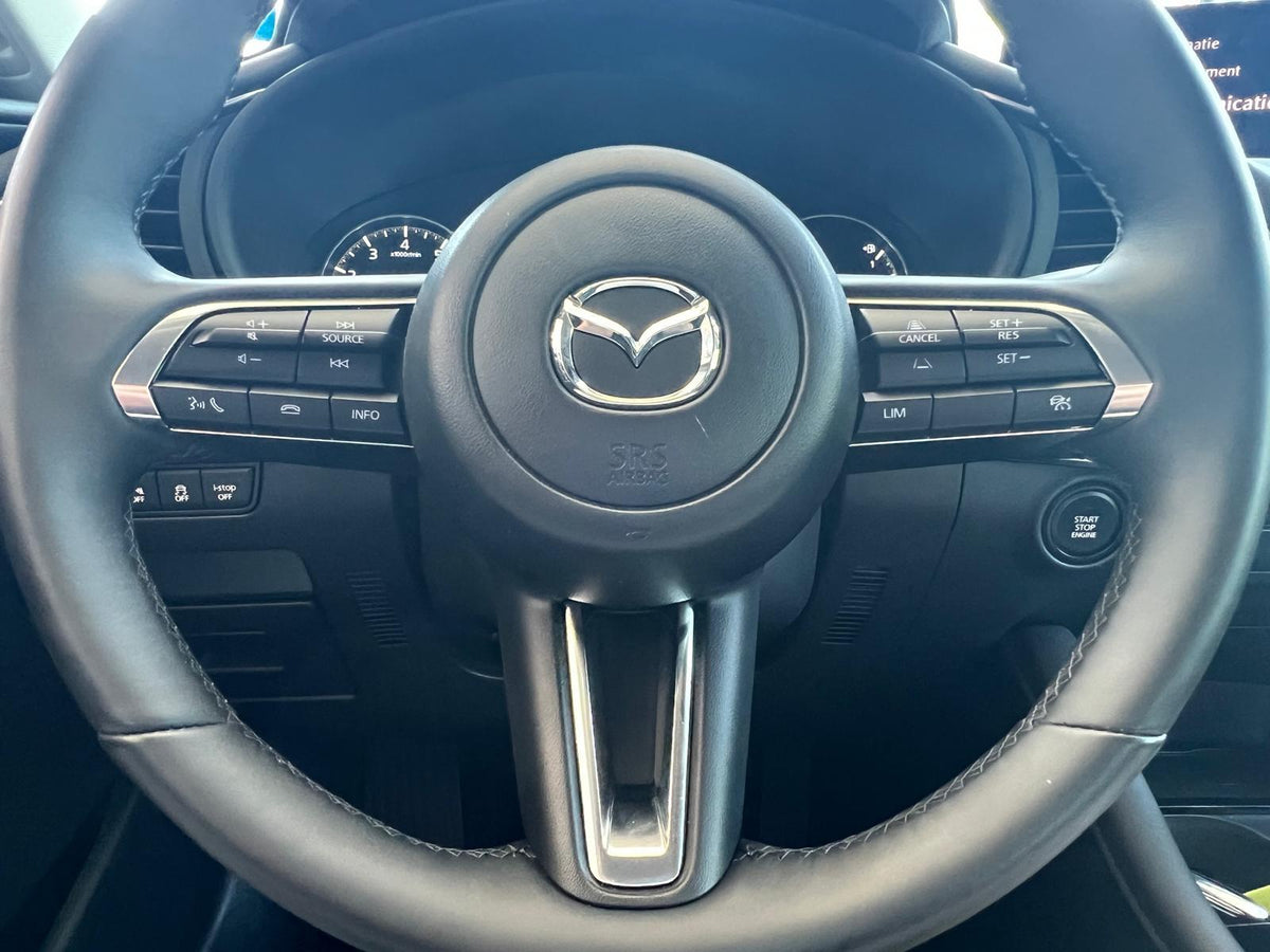 Mazda 3 2.5 e-SkyActiv-G M Hybrid 140 Centre-line — foto 27