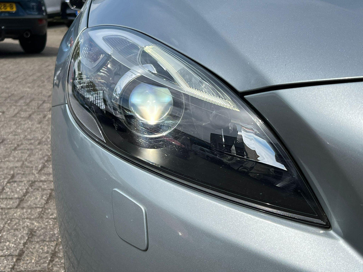 Volvo V40 1.6 T2 Momentum — foto 28