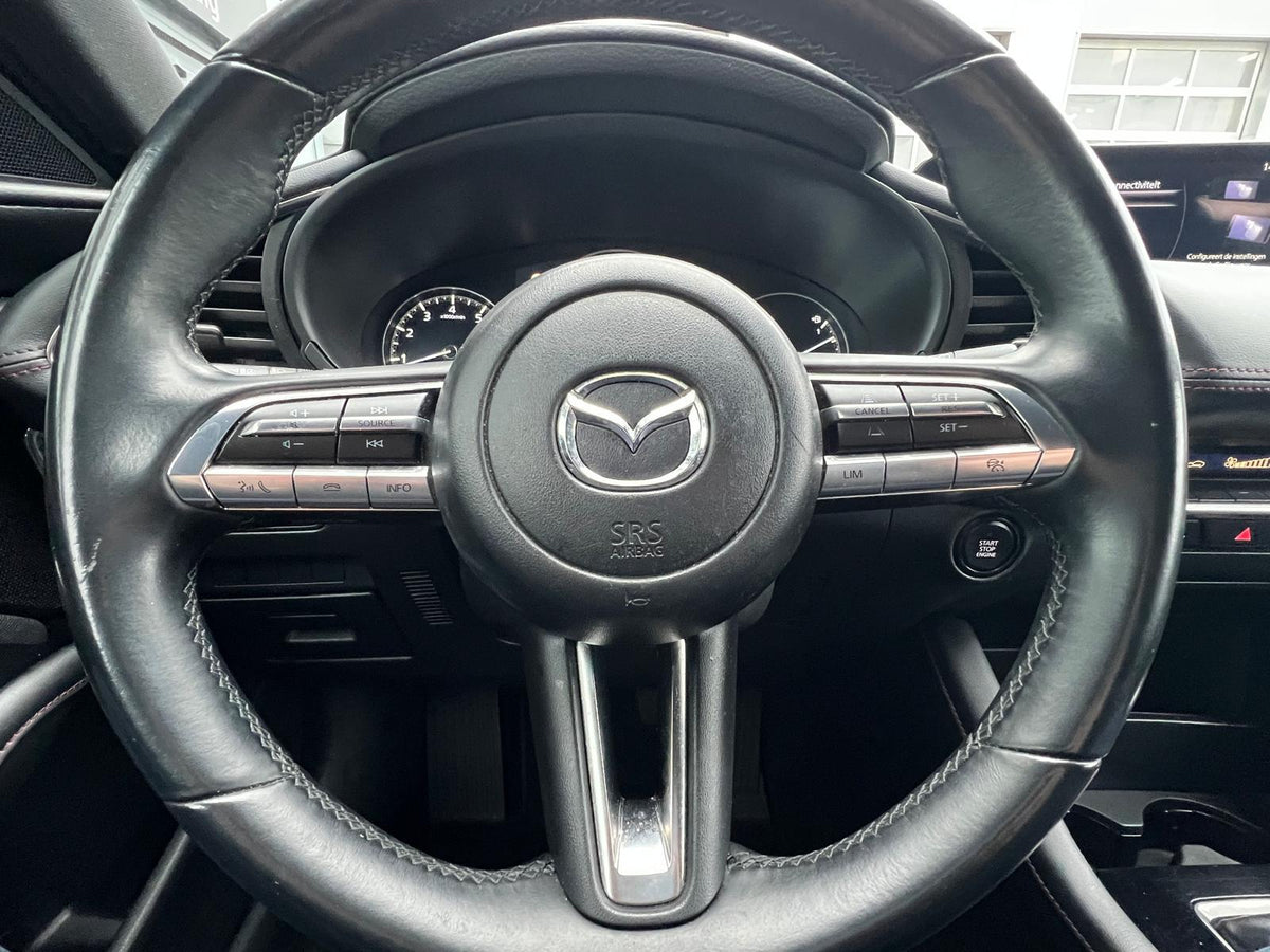 Mazda 3 2.0 e-SkyActiv-G M Hybrid 150 Homura — foto 28