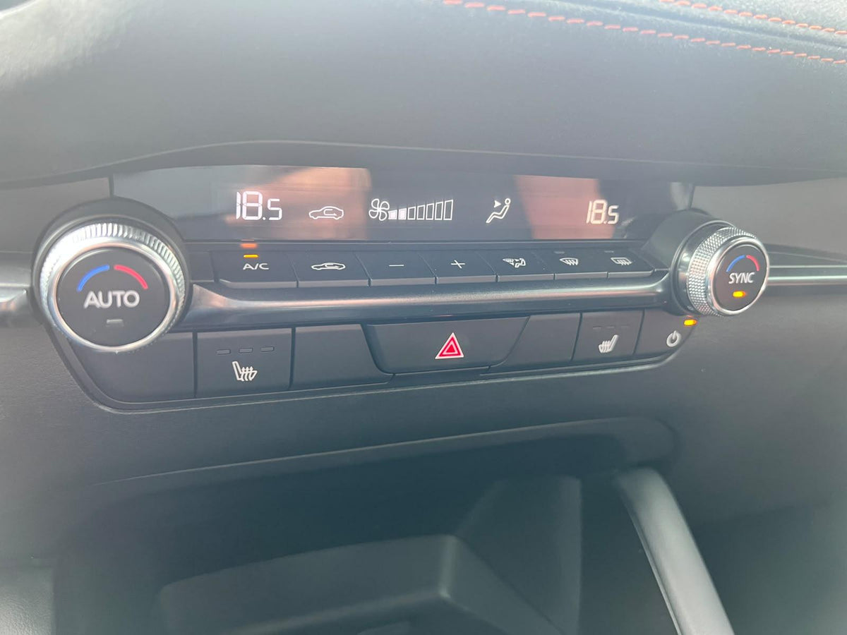Mazda 3 2.0 e-SkyActiv-G M Hybrid 150 Nagisa — foto 29