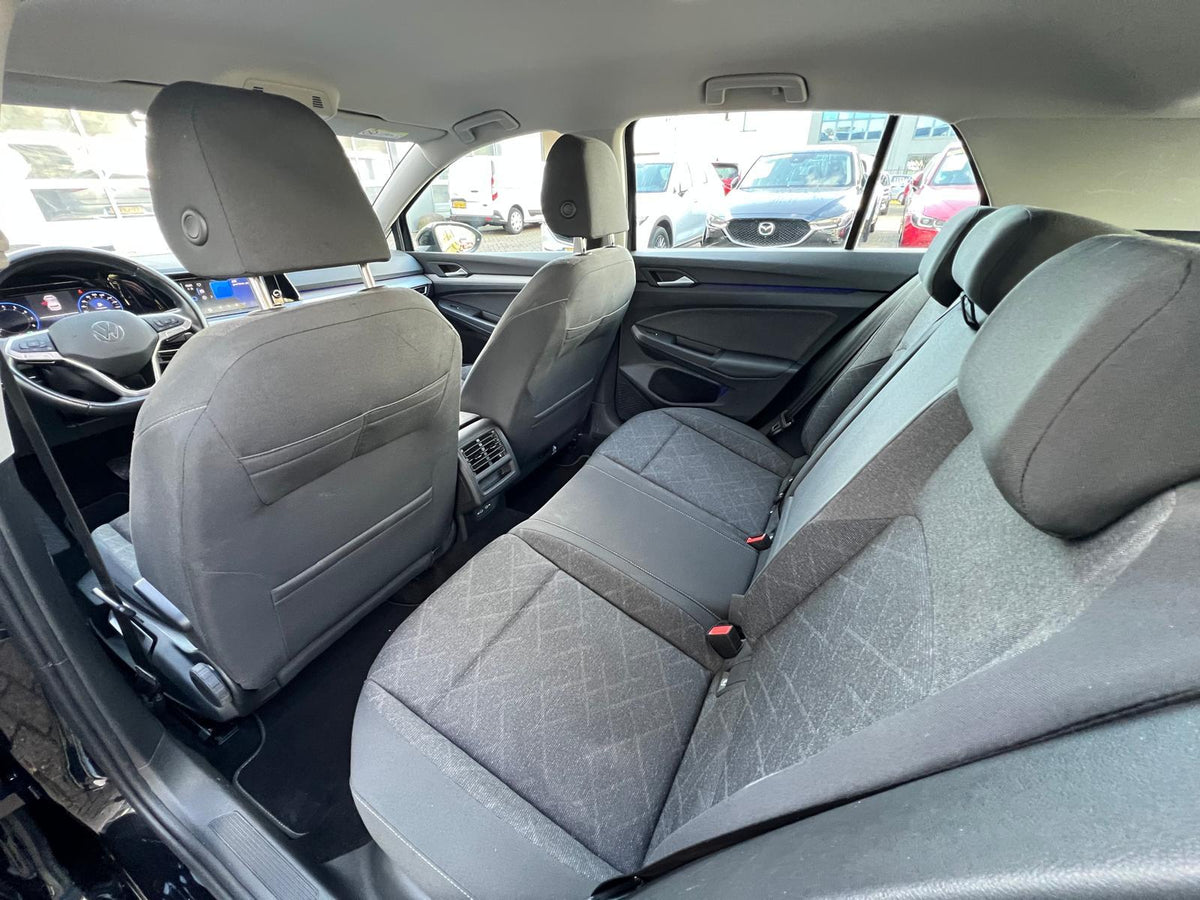 Volkswagen Golf 1.0 eTSI Life Business — foto 17