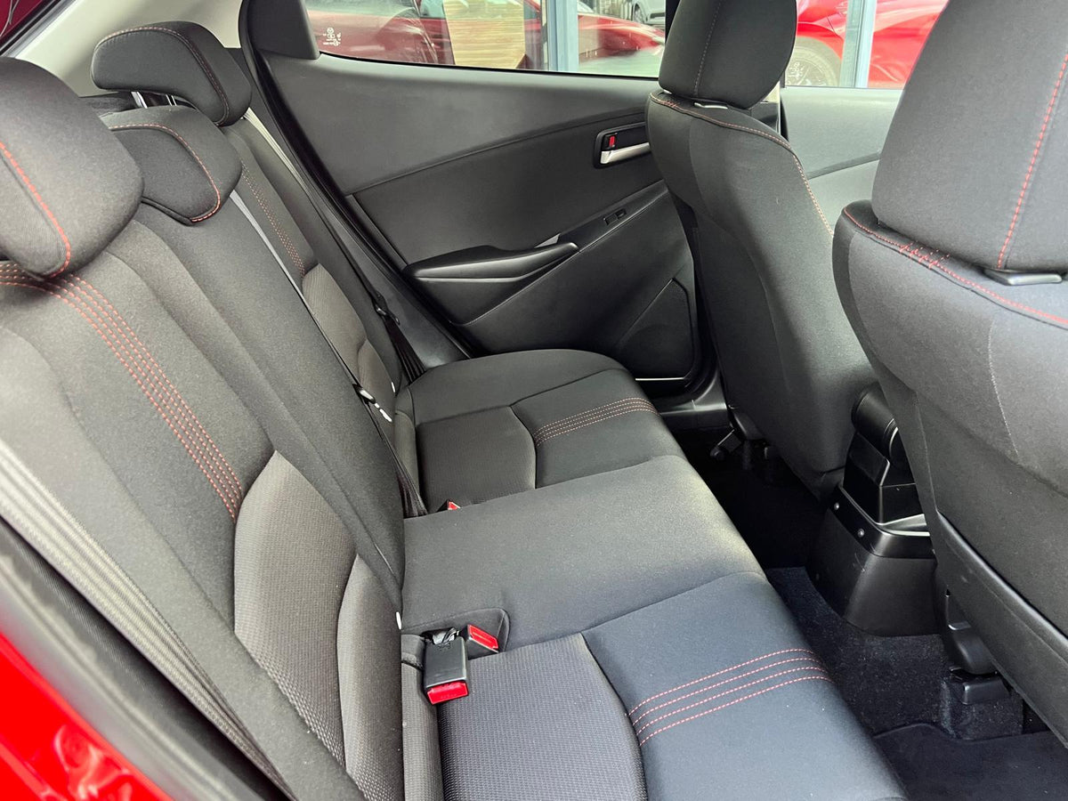 Mazda 2 1.5 e-SkyActiv-G 90 Homura — foto 16
