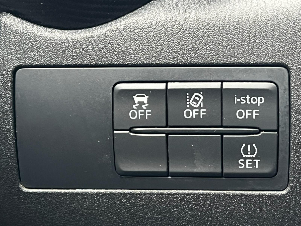 Mazda 2 1.5 e-SkyActiv-G 90 Homura — foto 32