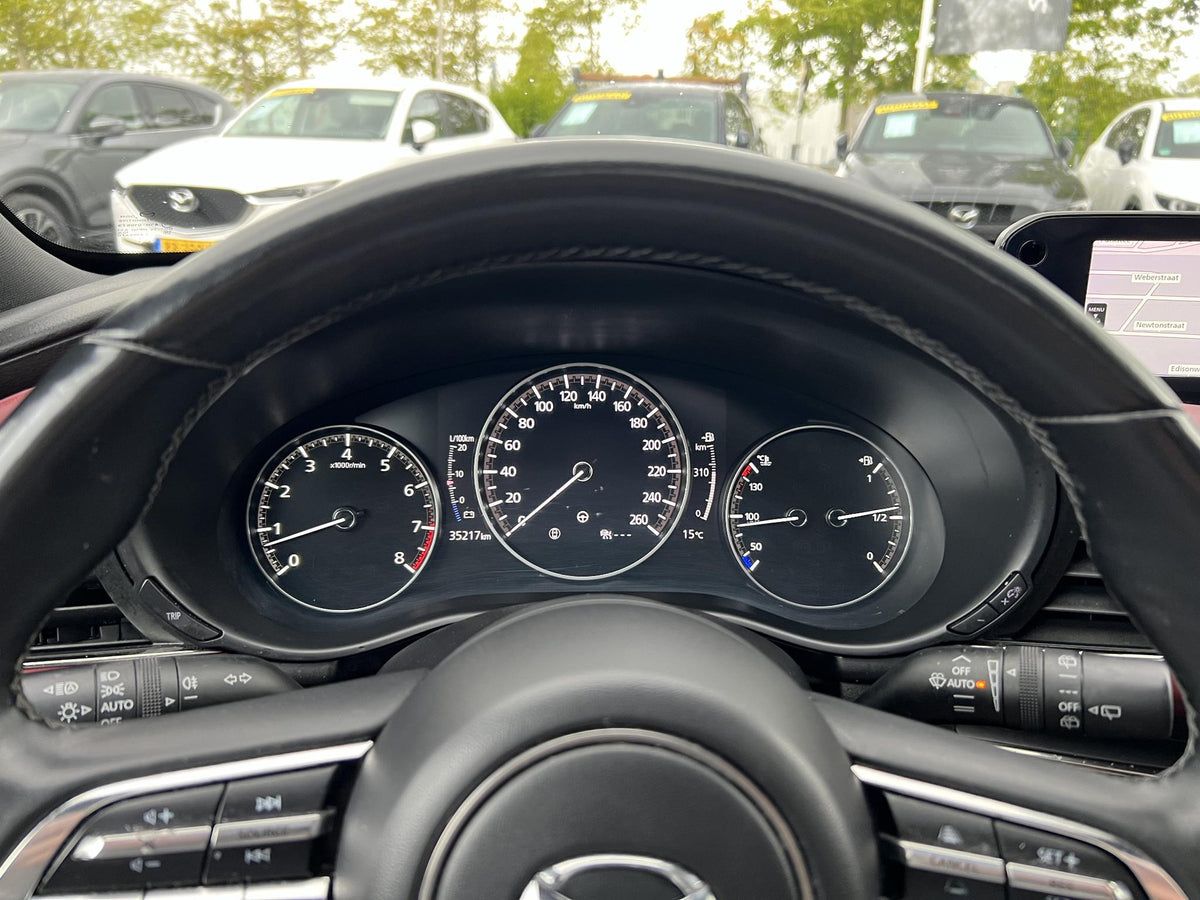 Mazda 3 2.0 e-SkyActiv-X M Hybrid 186 Luxury I-ACTIVE SENSE PACK — foto 36